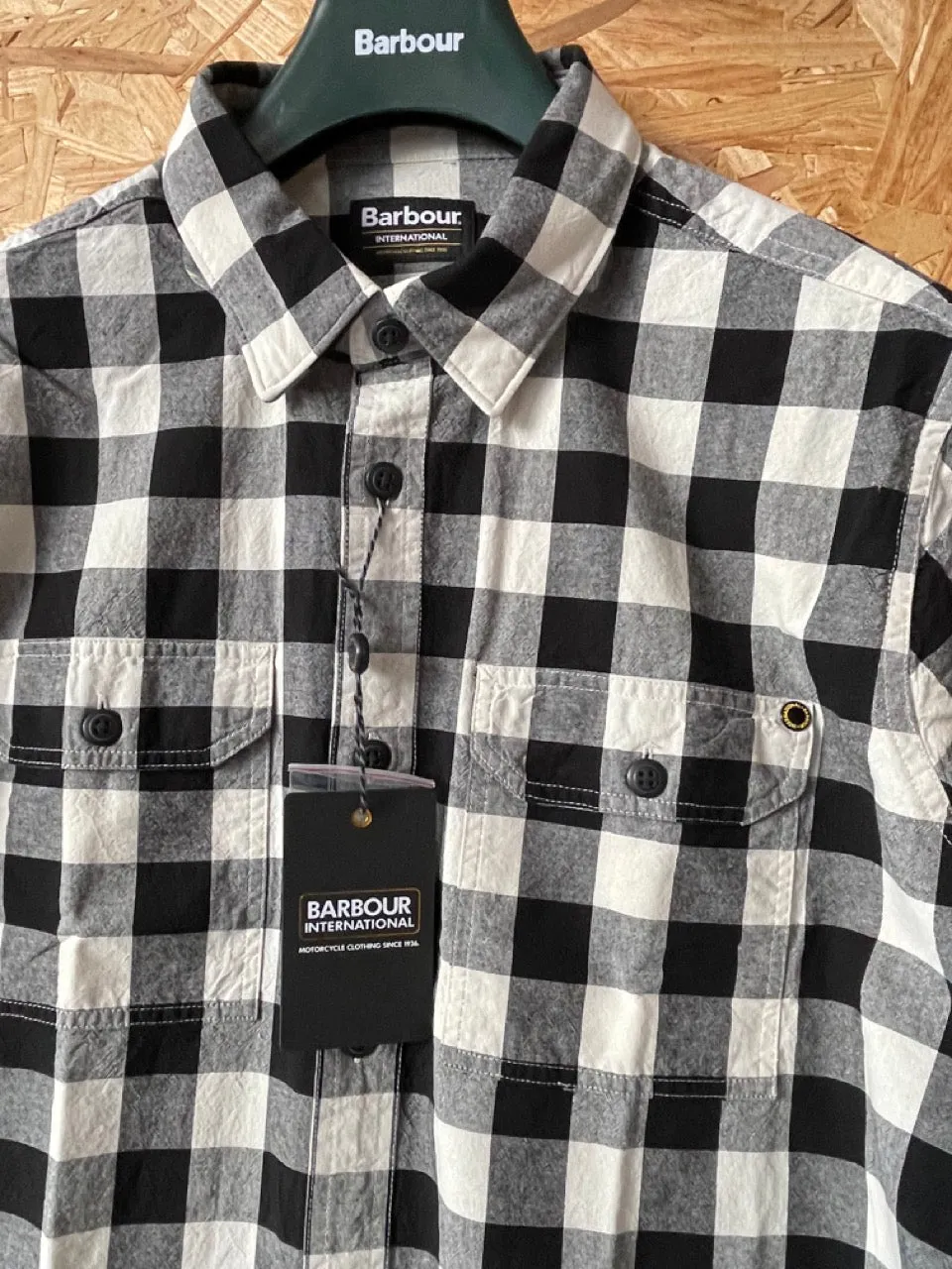 BARBOUR INTERNATIONAL BOLD BLOCK CHECK SHIRT msh4790wh32