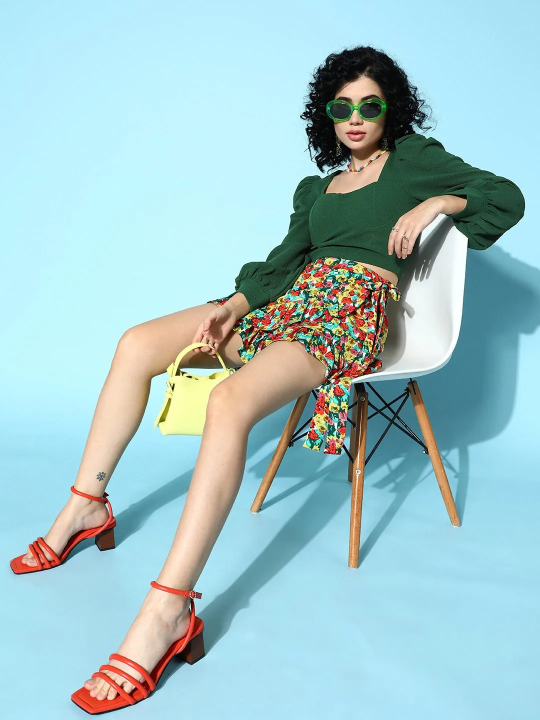Berrylush Women Solid Green Sweetheart Neck Bishop Sleeve Knitted Cropped Top