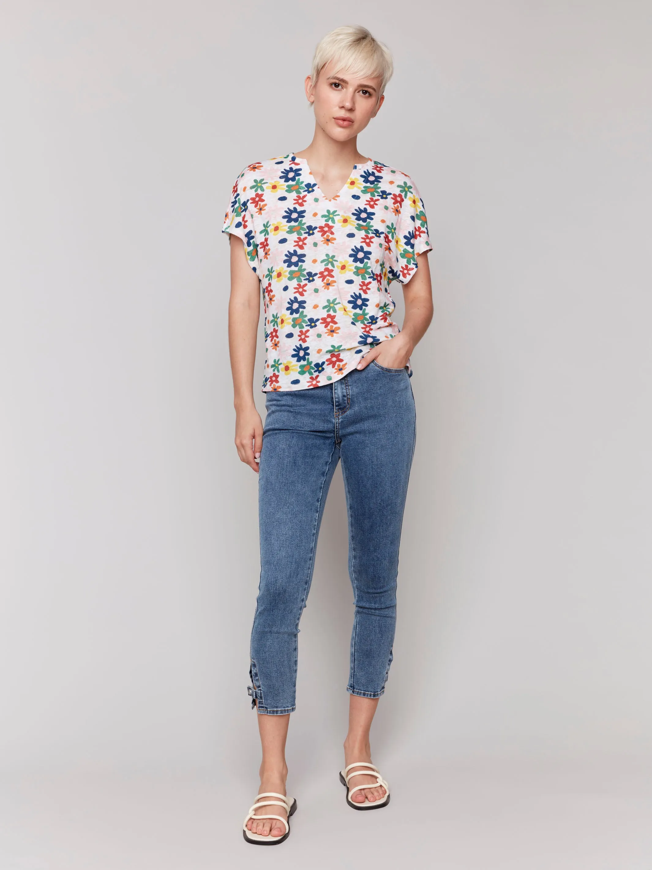 Printed Short Sleeve Dolman Top - Daisies