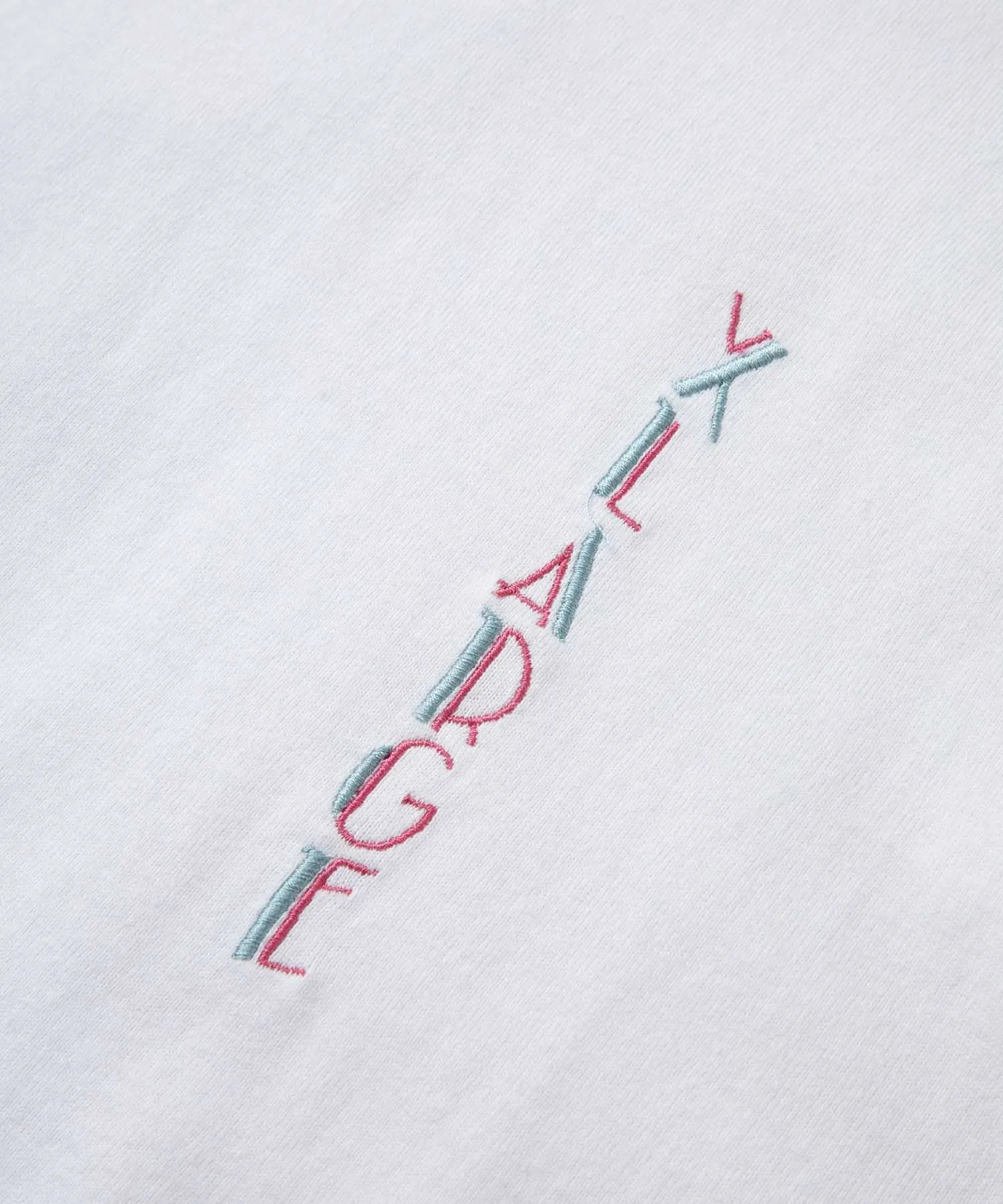 S/S TEE BAREFOOT