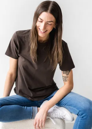 The Modern Crewneck Tee in Chocolate